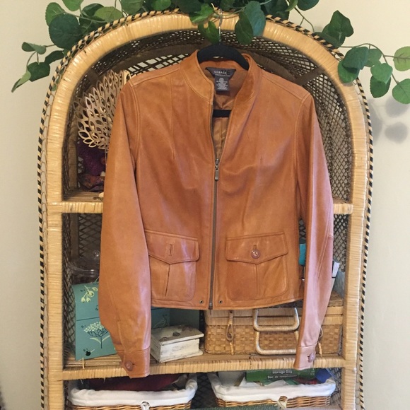 Beautiful cognac leather jacket buttery soft . - Picture 6 of 7
